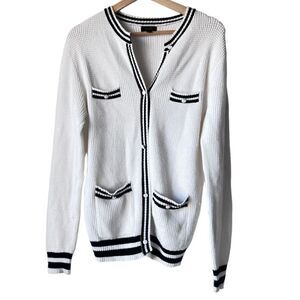 Women's cardigan white front pockets varsity longline casual sweater size XL.